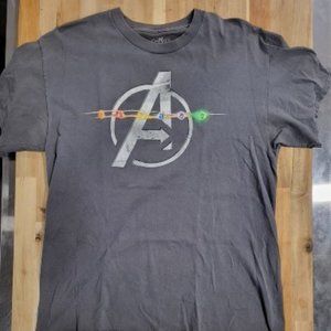 MARVEL Avengers Infinity War Movie T Shirt MARVEL Comics Size LARGE